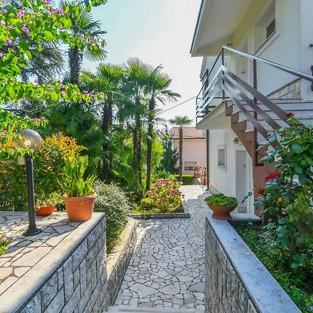 Amelie Apartman